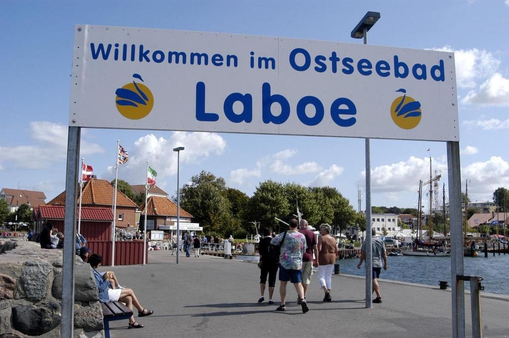 Hotel Admiral Scheer Laboe Esterno foto
